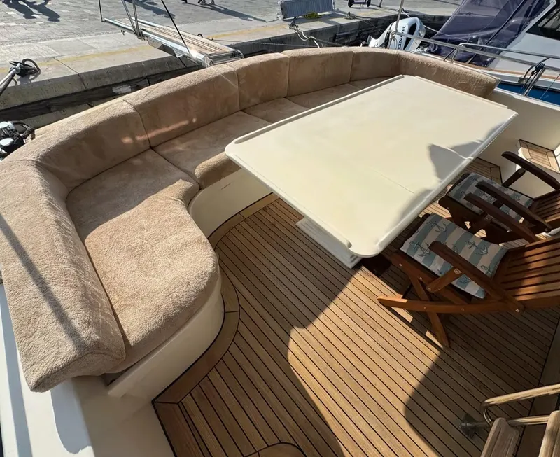 Sea Shell Motoryat Kiralama Marmaris | 6 Kişilik Yat · 4