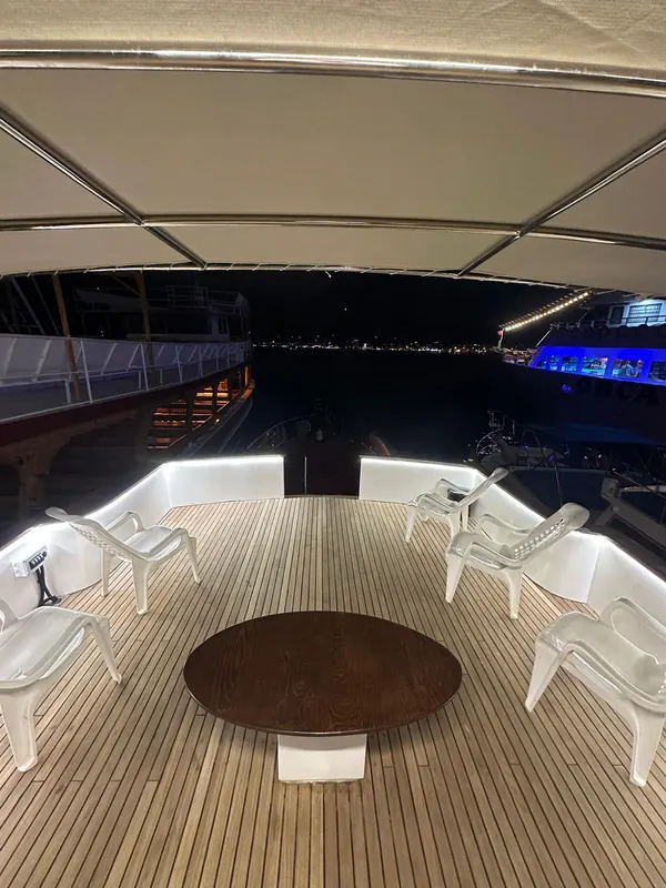 16 Metre Deep Royal – Marmaris 12 Kişilik Özel Tekne Kiralama · 4