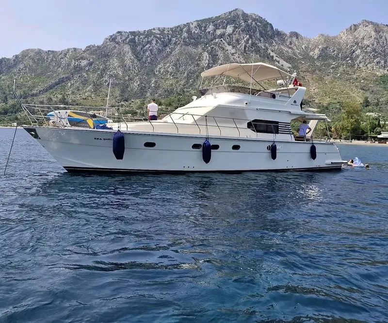 Sea Shell Motoryat Kiralama Marmaris | 6 Kişilik Yat