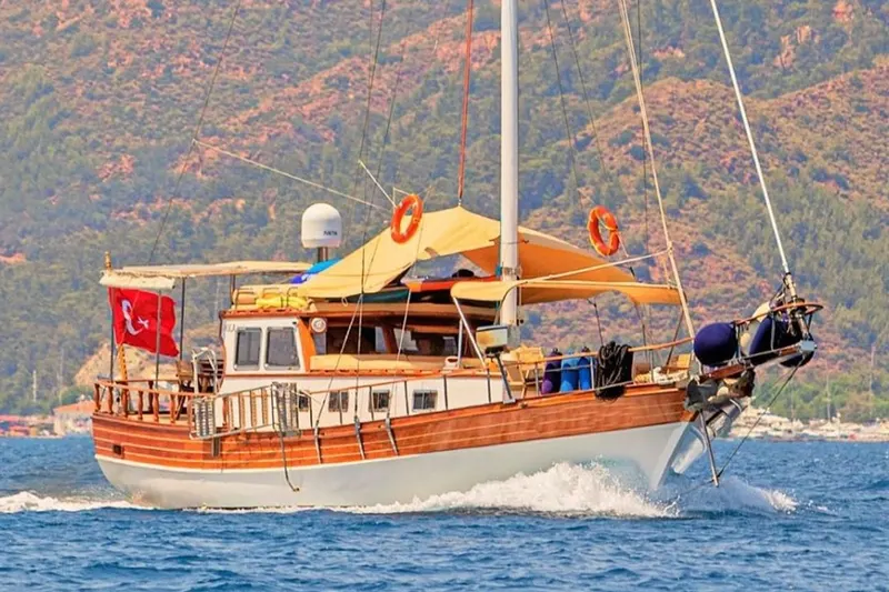 Marmaris Gulet Kiralama | 15 Metre 3 Kabin 6 Kişilik