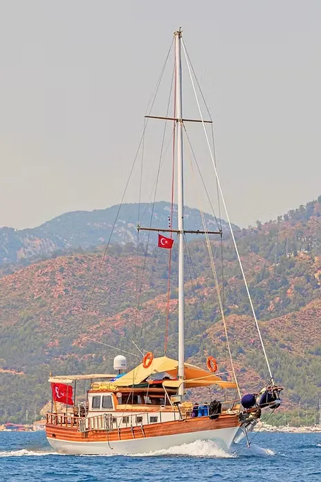 Marmaris Gulet Kiralama | 15 Metre 3 Kabin 6 Kişilik · 4