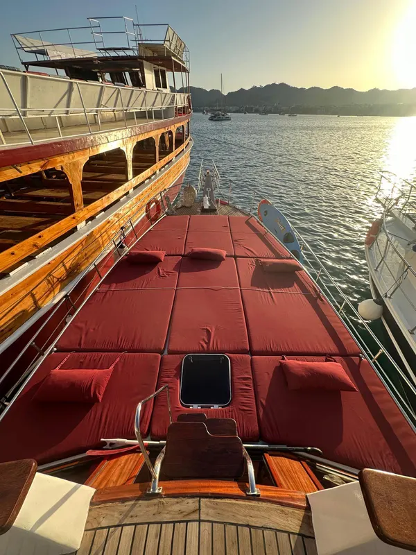 16 Metre Deep Royal – Marmaris 12 Kişilik Özel Tekne Kiralama · 2