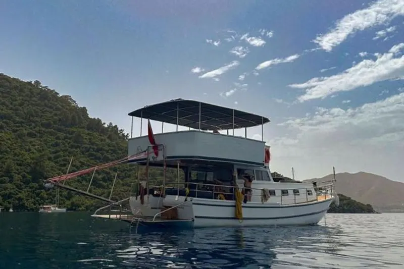 AYKEN Gulet – Marmaris 3 Kabin 6 Kişilik Özel Gulet Kiralama · 3